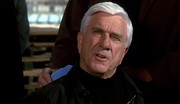 кадр из фильма Голый пистолет 2 1/2 - Запах страха (The Naked Gun 2½ - The Smell of Fear) - 5