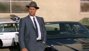 кадр из фильма Сети зла (Dragnet) - 1