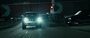 кадр из фильма Голодный кролик атакует (Seeking Justice) - 9