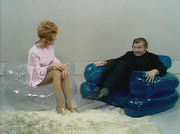 кадр из фильма Шоу Бенни Хилла (The Benny Hill Show) - 12