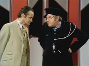 кадр из фильма Шоу Бенни Хилла (The Benny Hill Show) - 19