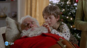 кадр из фильма Каникулы Санта Клауса (Santa Who?) - 10
