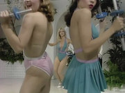 кадр из фильма Шоу Бенни Хилла (The Benny Hill Show) - 56