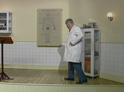 кадр из фильма Шоу Бенни Хилла (The Benny Hill Show) - 74