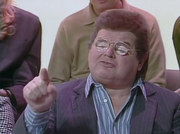 кадр из фильма Шоу Бенни Хилла (The Benny Hill Show) - 98