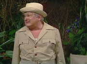 кадр из фильма Шоу Бенни Хилла (The Benny Hill Show) - 99