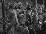 кадр из фильма Убийства на улице Морг (Murders in the Rue Morgue) - 1