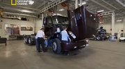 кадр из фильма Мегазаводы. Мак-Трак (Megafactories. Mack Truck) - 2