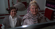 кадр из фильма Ох уж эта наука (Weird Science) - 5