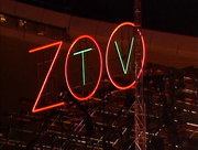 кадр из фильма U2: Zoo TV Концерт в Сиднее (U2: Zoo TV Live from Sydney) - 1