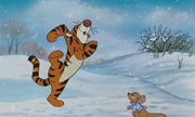 кадр из фильма Приключения Винни Пуха (The Many Adventures of Winnie the Pooh) - 8