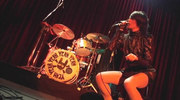 кадр из фильма Yeah Yeah Yeahs - Tell Me What Rockers to Swallow - 2