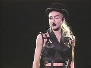 кадр из фильма Madonna: Blond Ambition - Japan Tour 90 - 5