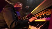 кадр из фильма Chris Isaak - Beyond the Sun Live - 4
