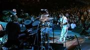кадр из фильма Eric Clapton: One More Car, One More Rider - Live on Tour 2001 - 7