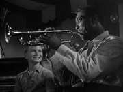 кадр из фильма Трубач (Young Man with a Horn) - 1