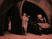 кадр из фильма Голем, как он пришел в мир (Der Golem, wie er in die Welt kam) - 2