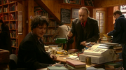 кадр из фильма Книжный магазин Блэка (Black Books) - 1