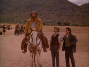 кадр из фильма Караван на восток (Wagons East) - 3