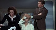кадр из фильма Каждую среду (Any Wednesday) - 3