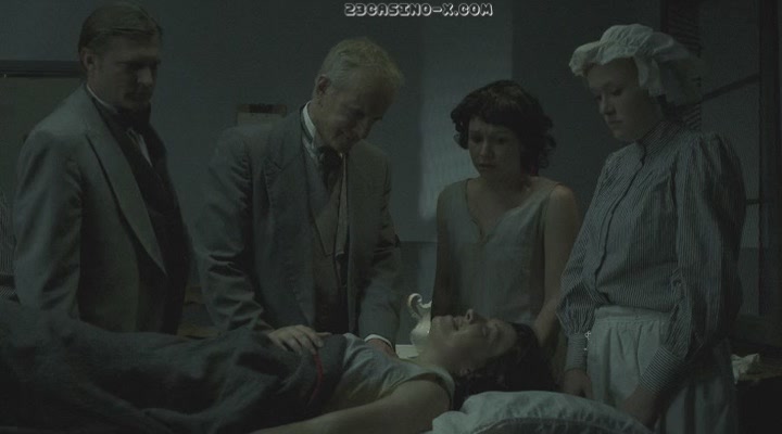 10 Dnej V Sumasshedshem Dome 10 Days In A Madhouse 2015 Filmy Kinokopilka