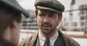 кадр из фильма Клуб любителей книг и пирогов из картофельных очистков (The Guernsey Literary and Potato Peel Pie Society) - 5
