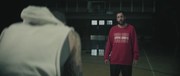 кадр из фильма Прорваться в НБА (Hustle) - 9
