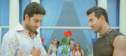 кадр из фильма Близкие друзья (Dostana) - 2