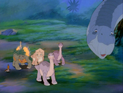 кадр из фильма Земля до начала времен 4: Путешествие в Землю Туманов (The Land Before Time 4: Journey Through the Mists) - 1