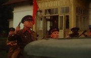кадр из фильма Непокоренный - 2