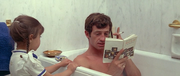 кадр из фильма Безумный Пьеро (Pierrot le fou) - 2