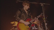 кадр из фильма Kings оf Leon - концерт в Лондоне (Kings of Leon - Live at the O2 London, England) - 1