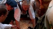 кадр из фильма Роковые яйца - 3