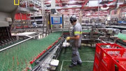 кадр из фильма Мегазаводы. Кока-Кола (Megafactories. Coca Cola) - 5