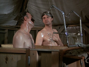 кадр из фильма Чертова служба в госпитале Мэш (M*A*S*H) - 5