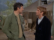 кадр из фильма Чертова служба в госпитале Мэш (M*A*S*H) - 19