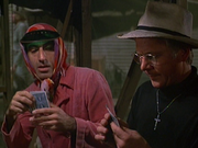 кадр из фильма Чертова служба в госпитале Мэш (M*A*S*H) - 36