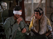 кадр из фильма Чертова служба в госпитале Мэш (M*A*S*H) - 42