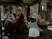 кадр из фильма Чертова служба в госпитале Мэш (M*A*S*H) - 49