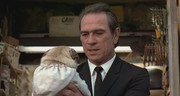 кадр из фильма Люди в черном (Men in Black) - 7