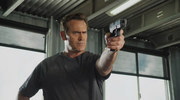 кадр из фильма Черная метка: Падение Сэма Экса (Burn Notice: The Fall of Sam Axe) - 5