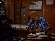 кадр из фильма Чертова служба в госпитале Мэш (M*A*S*H) - 57