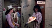 кадр из фильма Буйнопомешанные (Stir Crazy) - 8