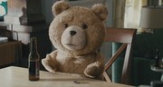 кадр из фильма Третий лишний (Ted) - 7
