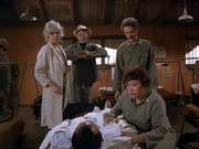 кадр из фильма Чертова служба в госпитале Мэш (M*A*S*H) - 75