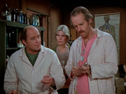 кадр из фильма Чертова служба в госпитале Мэш (M*A*S*H) - 79