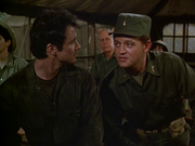 кадр из фильма Чертова служба в госпитале Мэш (M*A*S*H) - 94