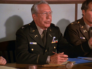 кадр из фильма Чертова служба в госпитале Мэш (M*A*S*H) - 99