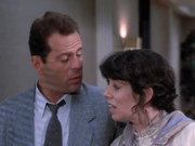 кадр из фильма Детективное агентство «Лунный свет» (Moonlighting) - 17
