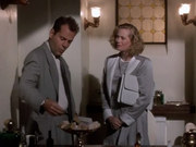 кадр из фильма Детективное агентство «Лунный свет» (Moonlighting) - 24
